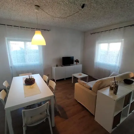 Semesterbostad Stella Marina *